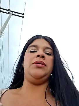 Eiimy pretty online show from November 12, 2025, 8:01 pm