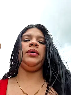 Eiimy pretty online show from October 23, 2025, 8:18 pm