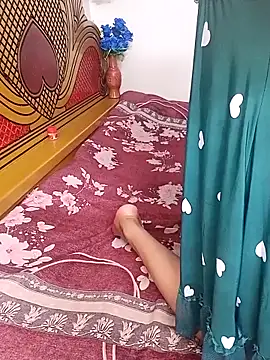 khhlmn online show from December 18, 2025, 5:06 pm