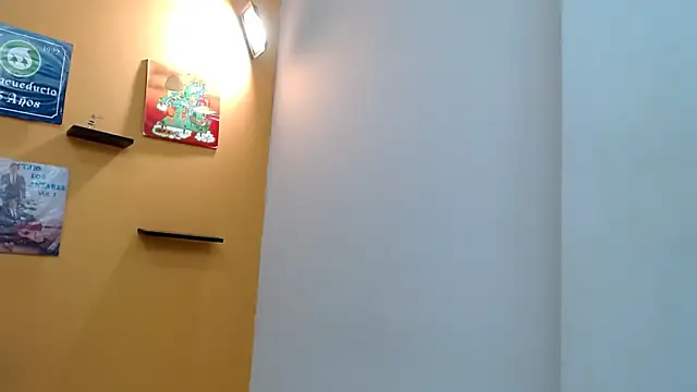 skinnyverus18 online show from February 11, 2026, 7:25 pm