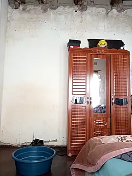 small D94 online show from September 21, 2025, 11:48 am