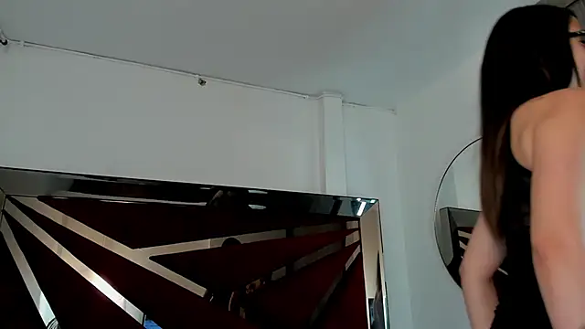 SaraWagner  online show from February 22, 2026, 12:02 am