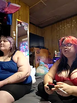 GoddessDess online show from May 19, 2026, 9:33 pm