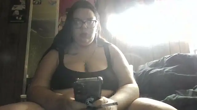 Snapshot of GoddessDess chatting on September 30, 2025, 5:30 pm GoddessDess online show from September 30, 2025, 5:30 pm