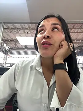 MacaW09 online show from March 30, 2026, 10:11 pm