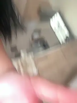 MacaW09 online show from April 8, 2026, 10:11 pm