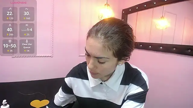 danna7cute online show from March 11, 2026, 9:09 pm