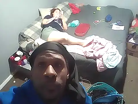 Snapshot of Dick2long87 chatting on November 24, 2025, 4:01 am Dick2long87 online show from November 24, 2025, 4:01 am