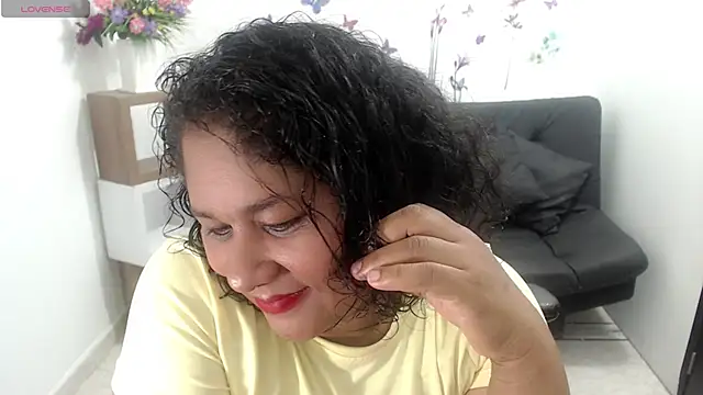 abigail 21  online show from April 14, 2026, 6:57 pm