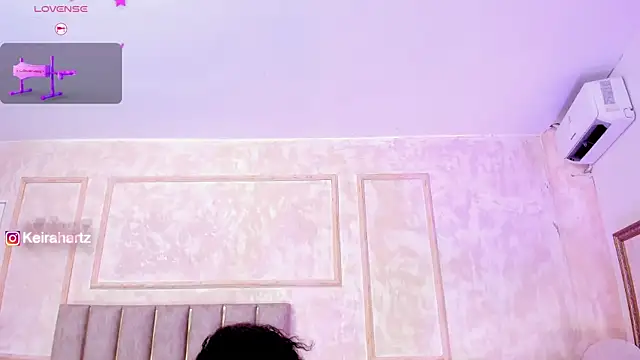 Snapshot of Keirahartz chatting on December 19, 2025, 4:09 pm Keirahartz online show from December 19, 2025, 4:09 pm