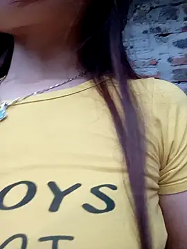 Snapshot of adbosa_00 chatting on March 25, 2026, 11:09 am adbosa 00 online show from March 25, 2026, 11:09 am