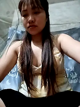 Snapshot of adbosa_00 chatting on April 8, 2026, 10:33 pm adbosa 00 online show from April 8, 2026, 10:33 pm