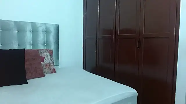 DaiishaWolf online show from September 10, 2025, 7:02 pm