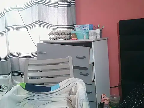 MatureGoddess  online show from December 18, 2025, 1:04 pm