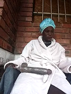 Snapshot of MatureGoddess_ chatting on April 6, 2026, 4:41 am MatureGoddess online show from April 6, 2026, 4:41 am