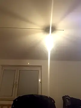 Premium-Jogurt online show from December 4, 2025, 2:10 am