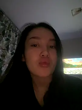 LexeeLuv online show from November 23, 2025, 6:51 pm