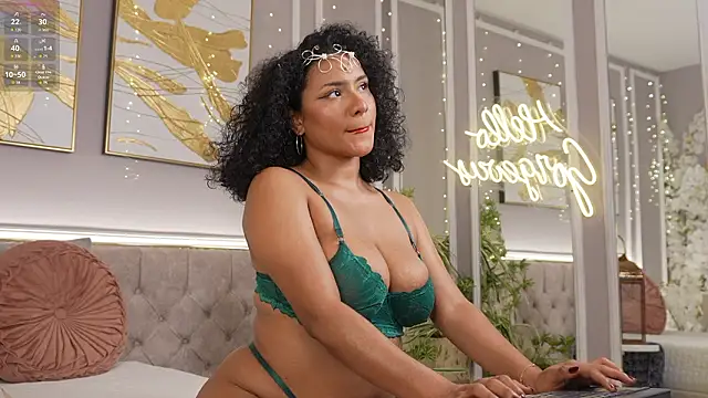 ellette   online show from March 18, 2026, 7:04 pm