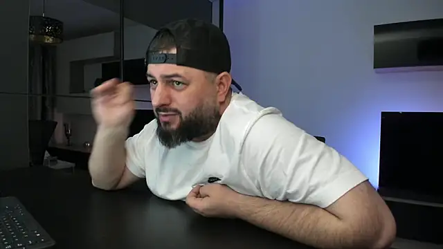 DravenPeak online show from April 18, 2026, 7:07 pm