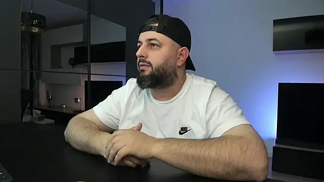 DravenPeak online show from April 17, 2026, 8:22 pm