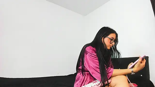 77Neferkitty77 online show from July 26, 2026, 5:09 pm