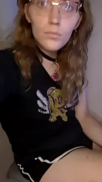 Snapshot of BlondeyMiyMiy chatting on October 9, 2025, 7:14 pm BlondeyMiyMiy online show from October 9, 2025, 7:14 pm