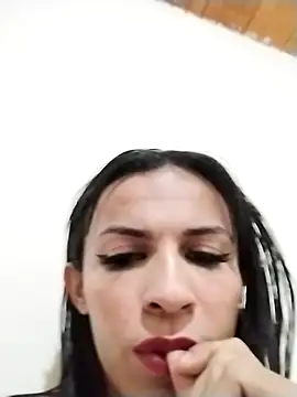 Aisha hotts777 online show from May 6, 2026, 4:55 pm