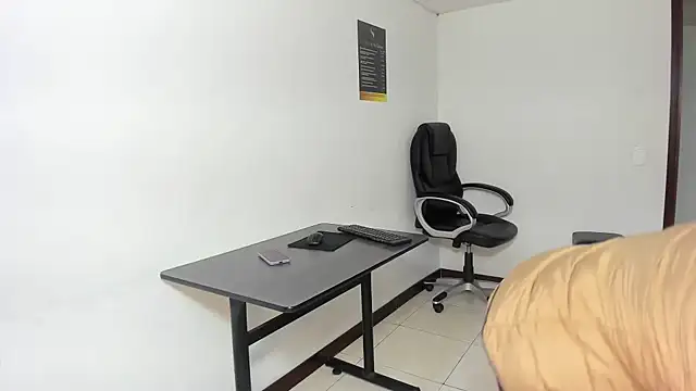 Aisha hotts777 online show from February 23, 2026, 3:41 am