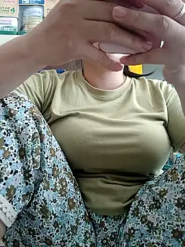 Snapshot of _Babyrose_ chatting on September 24, 2025, 5:58 am Babyrose online show from September 24, 2025, 5:58 am
