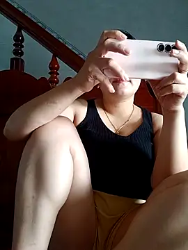 Snapshot of _Babyrose_ chatting on October 11, 2025, 6:36 am Babyrose online show from October 11, 2025, 6:36 am
