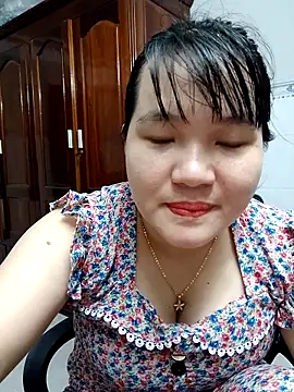 Snapshot of _Babyrose_ chatting on October 13, 2025, 1:40 am Babyrose online show from October 13, 2025, 1:40 am