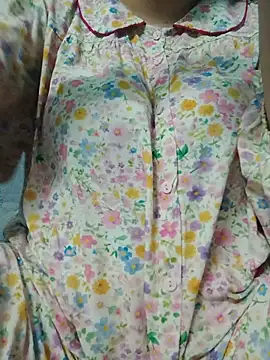  Babyrose  online show from July 14, 2026, 5:08 pm
