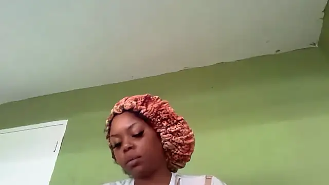 Snapshot of Liaprettygirl chatting on March 16, 2026, 8:55 pm Liaprettygirl online show from March 16, 2026, 8:55 pm