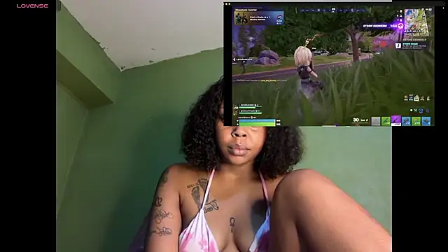 Snapshot of Liaprettygirl chatting on April 1, 2026, 1:41 pm Liaprettygirl online show from April 1, 2026, 1:41 pm