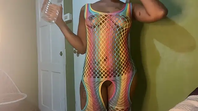 Snapshot of Liaprettygirl chatting on April 7, 2026, 4:03 am Liaprettygirl online show from April 7, 2026, 4:03 am