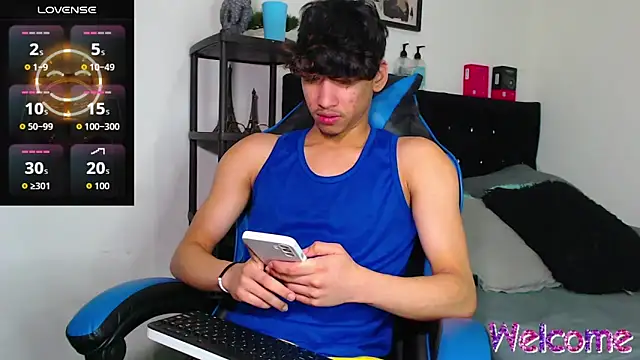 Gael Jones online show from November 21, 2025, 11:26 pm