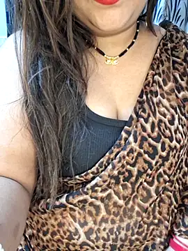 Snapshot of indian-hotmilfs chatting on October 4, 2025, 10:33 pm indian-hotmilfs online show from October 4, 2025, 10:33 pm