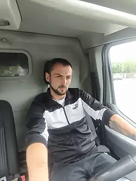 papichulo0099 online show from May 18, 2026, 5:45 am