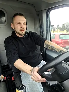 papichulo0099 online show from January 15, 2026, 9:34 am