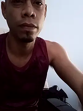 latinbigcrazy online show from July 20, 2026, 11:07 pm
