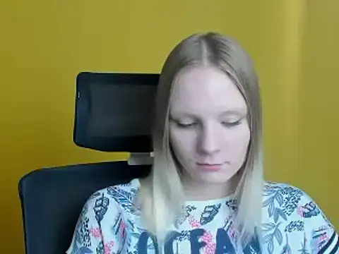 Snapshot of Kassandra_XX chatting on September 23, 2025, 11:17 am Kassandra XX online show from September 23, 2025, 11:17 am