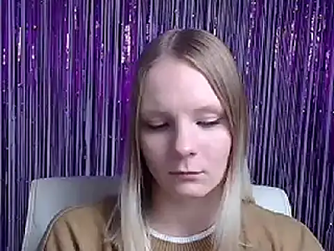 Snapshot of Kassandra_XX chatting on September 24, 2025, 11:06 am Kassandra XX online show from September 24, 2025, 11:06 am