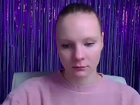 Snapshot of Kassandra_XX chatting on September 27, 2025, 5:24 am Kassandra XX online show from September 27, 2025, 5:24 am