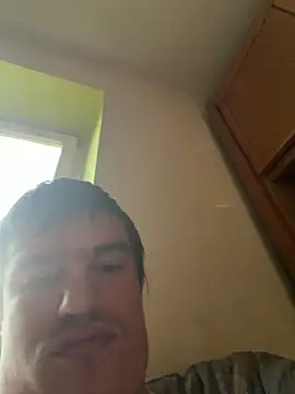 pussyhunter323557 online show from April 11, 2026, 5:05 pm