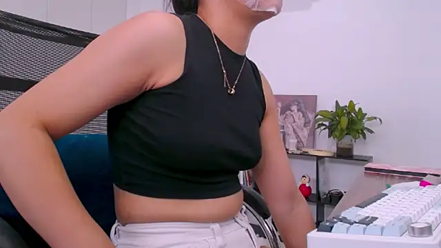 bunny b4nny online show from October 3, 2025, 5:20 am