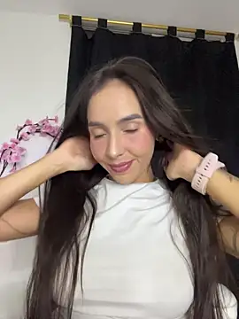 Scarlett05 online show from February 25, 2026, 2:01 am