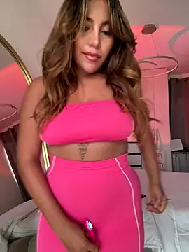 MegannHills online show from September 19, 2025, 5:50 pm