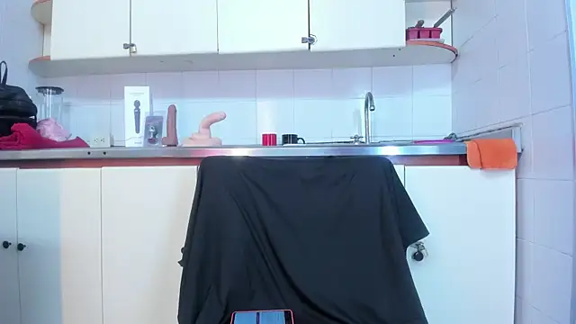 BustyGlow online show from December 19, 2025, 11:23 am