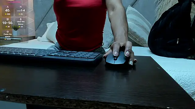 Snapshot of Brunnette_Sensation chatting on December 15, 2025, 8:14 pm Brunnette Sensation online show from December 15, 2025, 8:14 pm