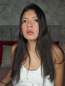 ashleythompson2025 online show from January 12, 2026, 12:56 pm